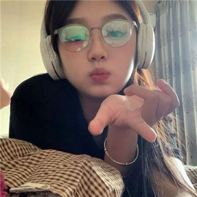 艾曼妞与罗丽妲